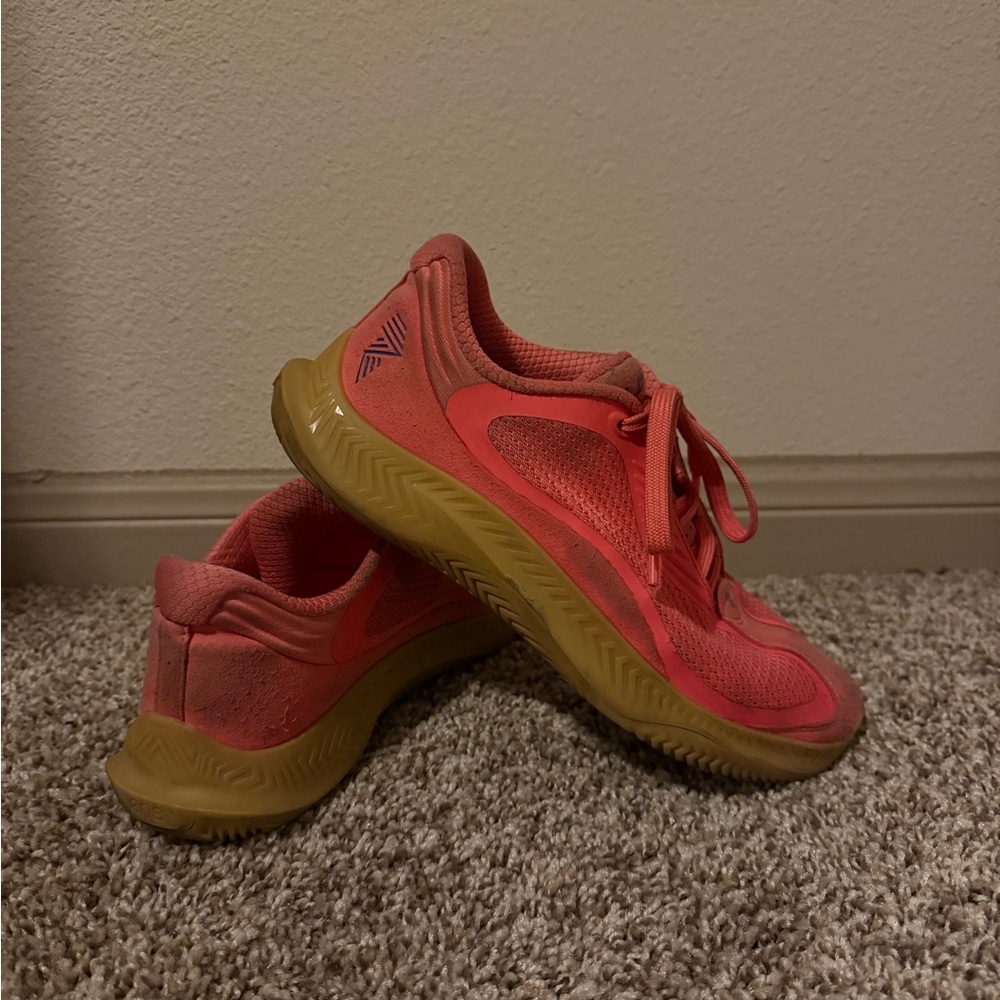 RAD V1 Trainers